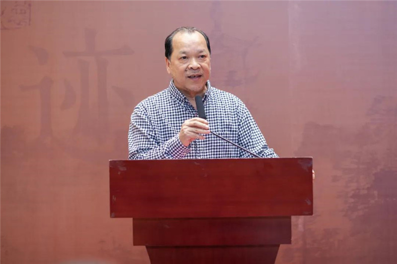 5本次展覽的藝術(shù)家、桂林市美術(shù)家協(xié)會(huì )名譽(yù)主席、廣西師范大學(xué)原副校長(cháng)白曉軍致答謝辭.jpg